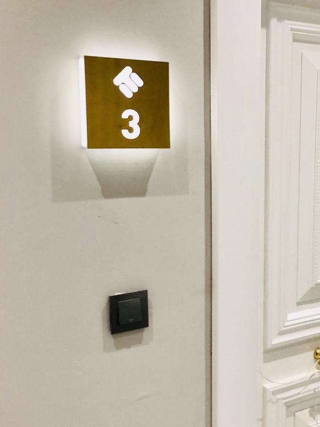 hotel oda numarası gold