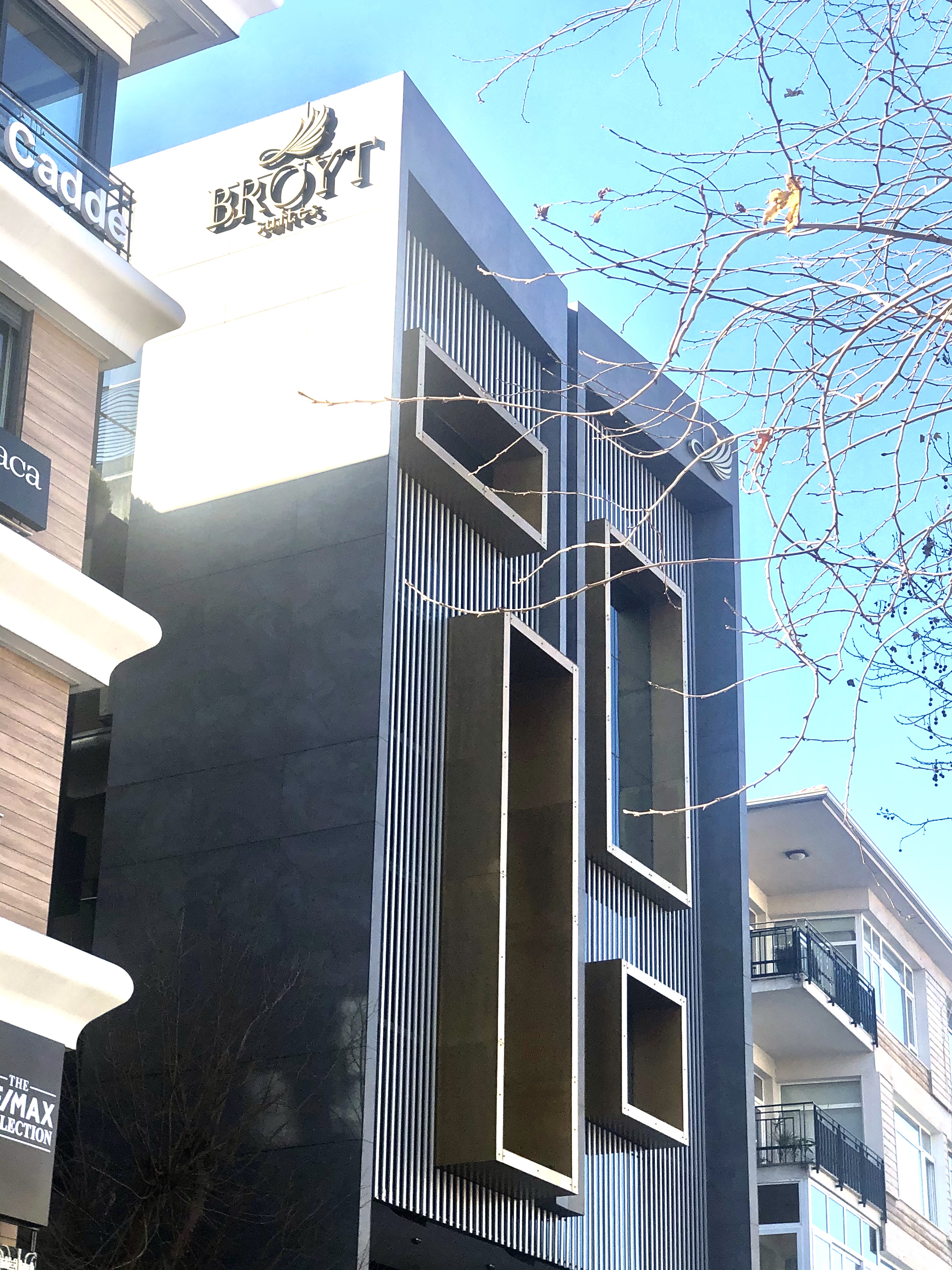 BROYT Suites