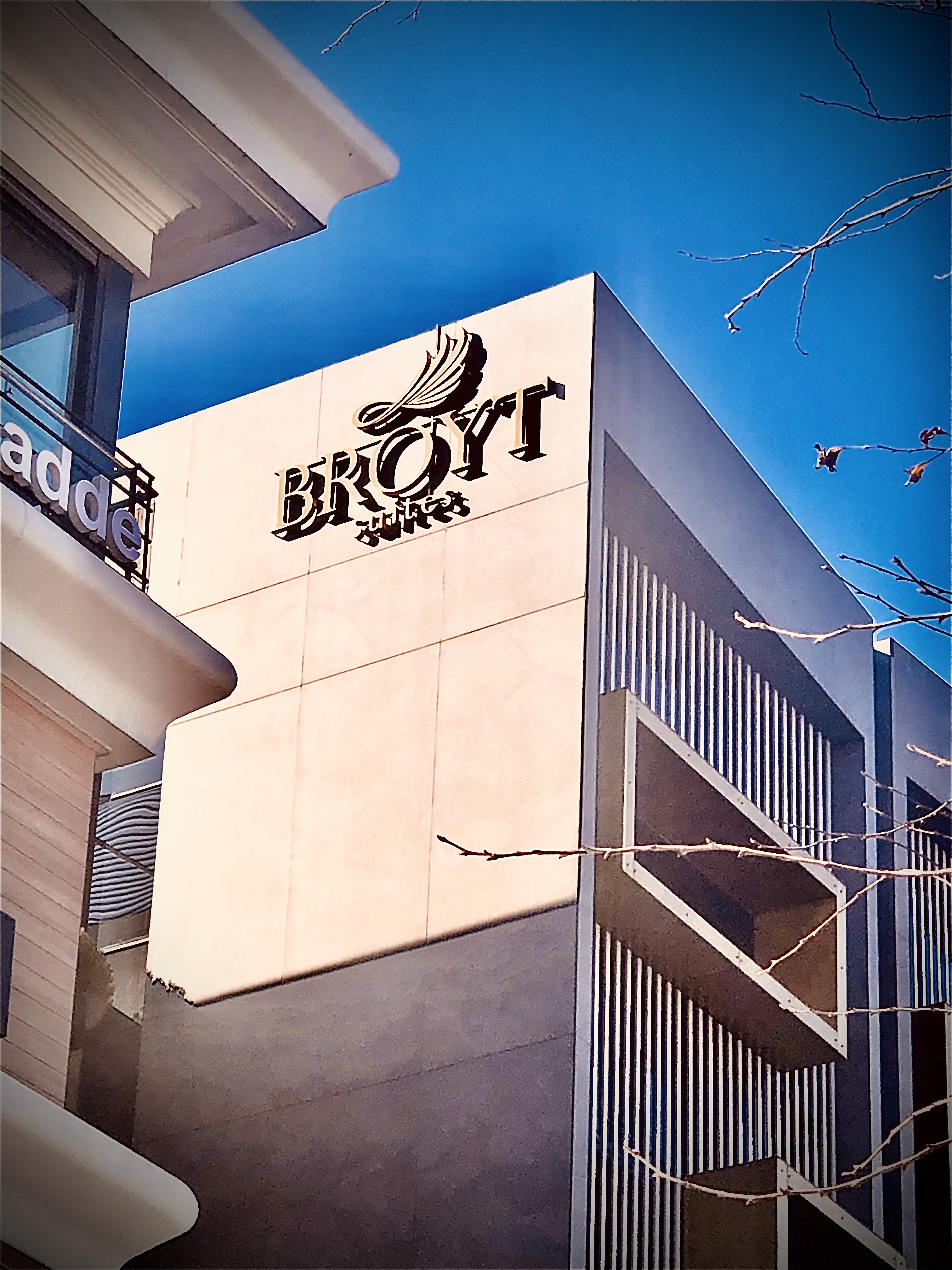 BROYT SUİTES TABELA VE YÖNLENDİRME