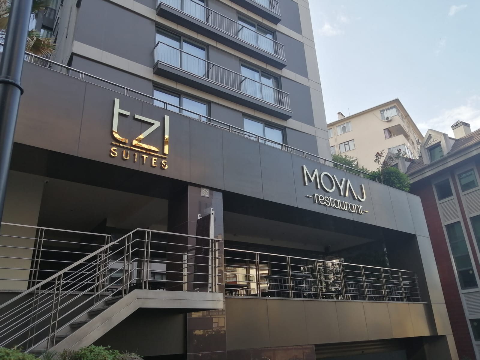 Moyaj Restaurant