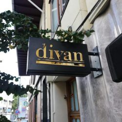 Divan Flag Signage