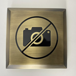 No Photographs Warning