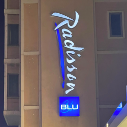 Radisson Blu Işıklı Tabela